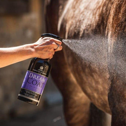 CDM Dream Coat Spray 1 ltr til heste fra Carr & Day & Martin – billede 2