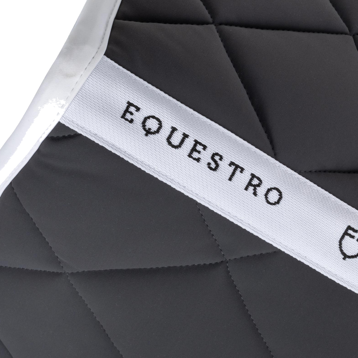 Equestro Underlag Spring 17" Asphalt/White til heste fra Trolle Company A/S – billede 3
