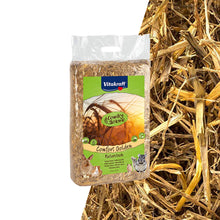 Halm presset i 1 kg pakke som strøelse til kaniner fra Vitakraft